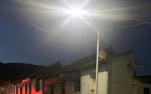 农村院子里最适合的皮山太阳能路灯亮度与安装要点